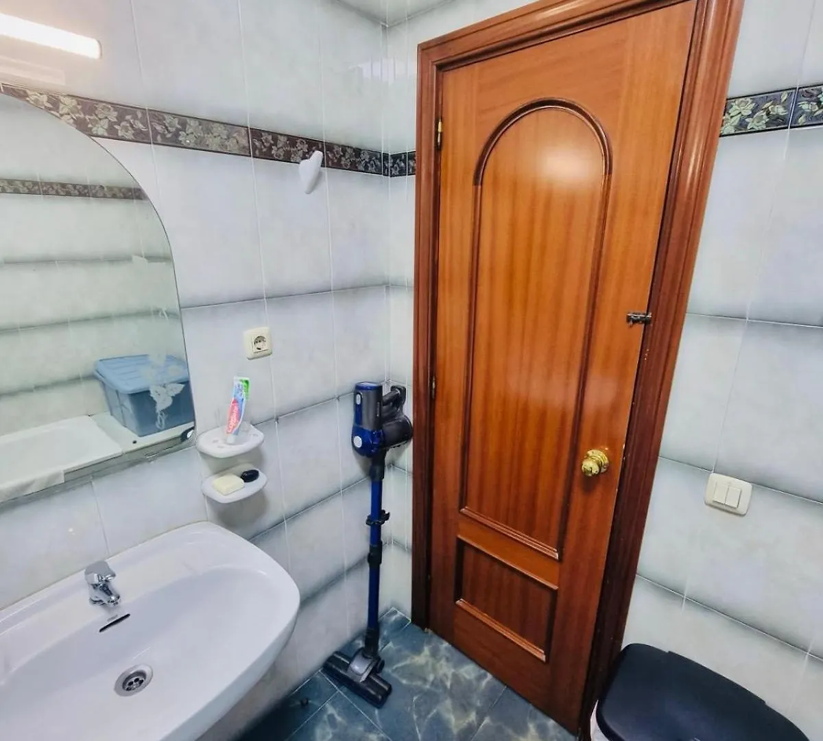 Kwatera prywatna Room Close To Sea La Línea de la Concepción